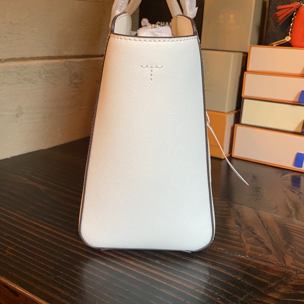 Tory Burch Emerson Crossbody Zip Tote - Picture 9 of 17